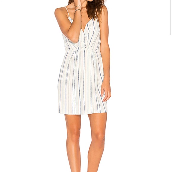 BCBG Dresses & Skirts - BCBG drape front dress